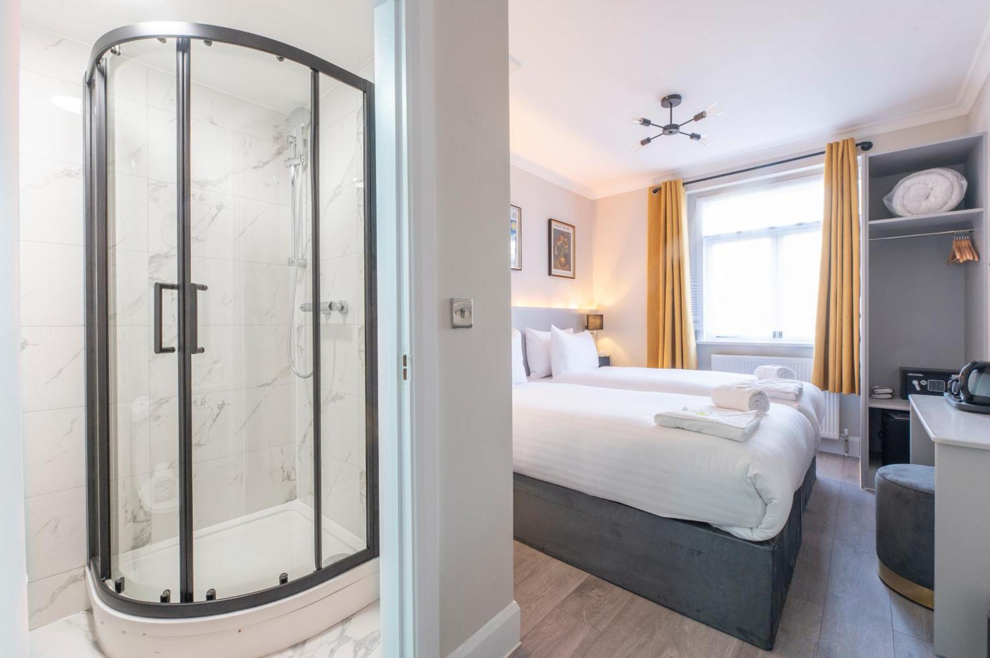 Marina Hotel London Exterior photo