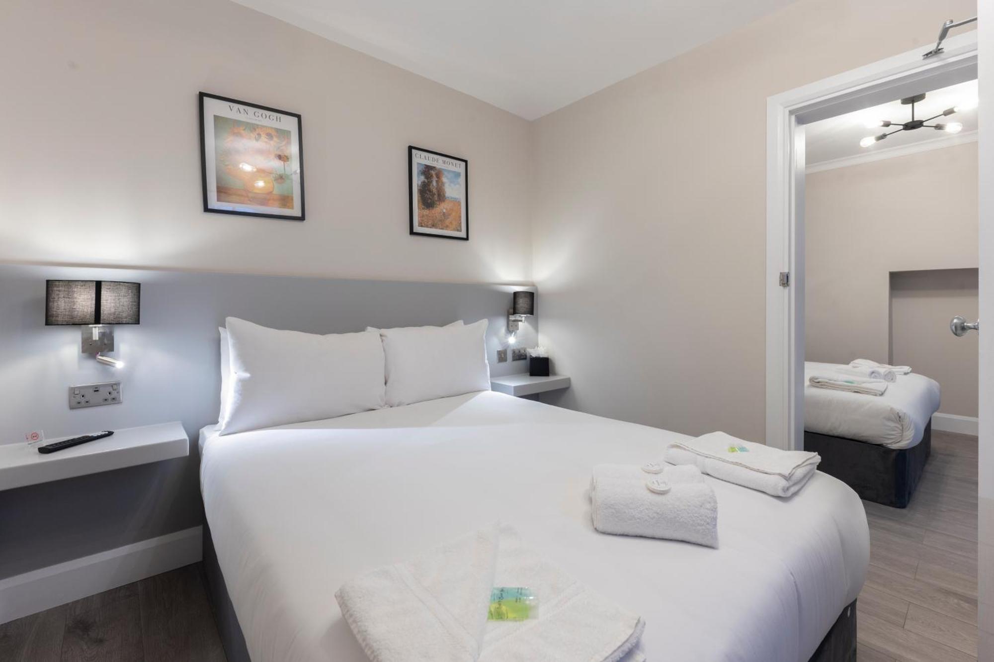 Marina Hotel London Exterior photo